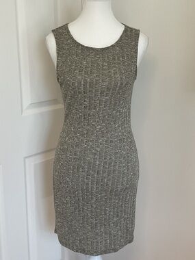 ✨U2B ribbed knit sleeveless bodycon mini dress - size S